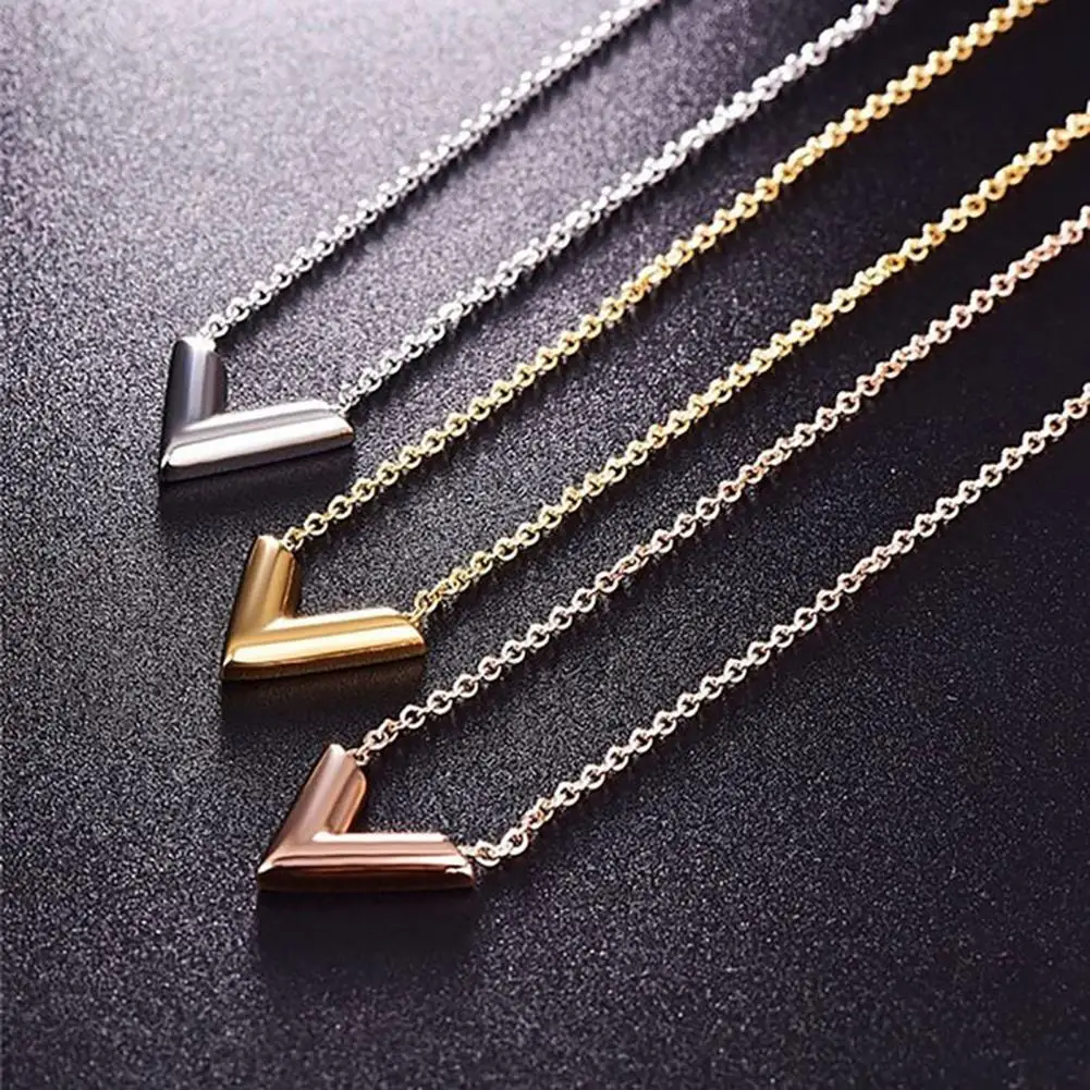 Женское изящное ожерелье с подвеской в виде буквы V для повседневной носки |