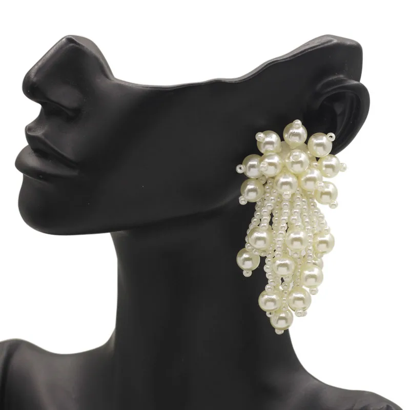 Женские серьги с кисточками и искусственным жемчугом