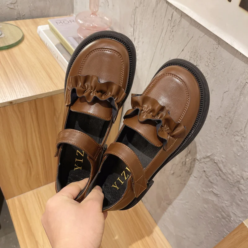 

Chunky Lolita Mid Heels Pleated Women Shoes 2022 New Spring Autumn Mary Janes Fashion Designer Dress Sports Mujer Sandals Shoes