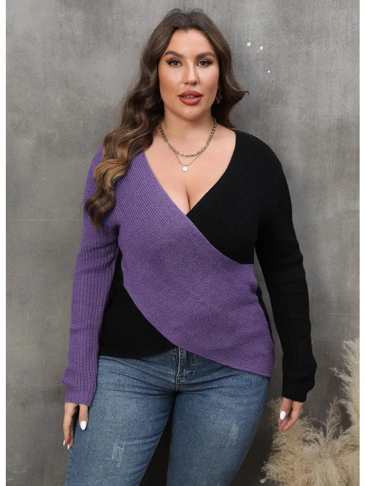 Рисунок 4 - Женский свитер с контрастной вставкой