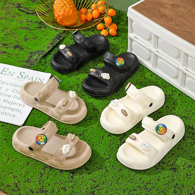 Summer Clogs for Girls Charms Shoes Outdoor Women Slippers Cloud Slippers Thick Sole High Quality Cross Sandals for Girls LX023