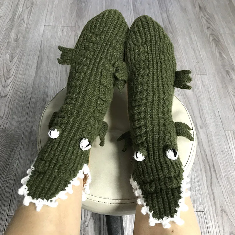 Ladies socks solid color big eye Christmas crocodile socks home floor socks warm knitted wool socks