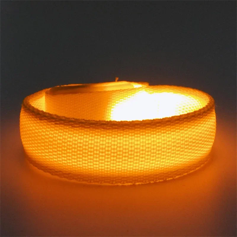 

Светящийся браслет smvp