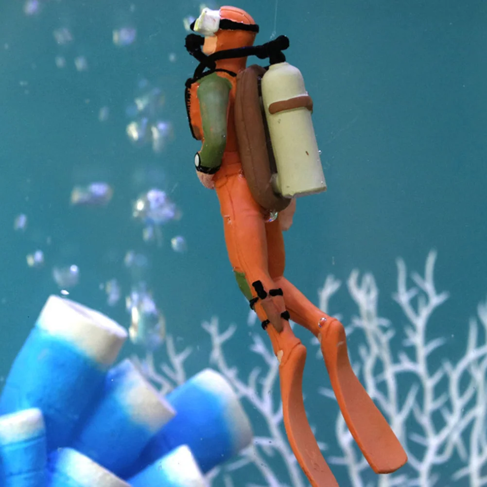 

4pcs Simulated Diver Statue Miniature Diver Model Aquarium Diver Craft Underwater Diver Figurine