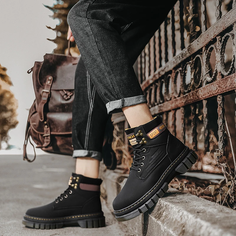 Classic Men Boot Ankle Platform Non-slip Cowboy Boots Outdoor Work Safety Shoes Motocycle Tactical Military Boot New 2021 Autumn