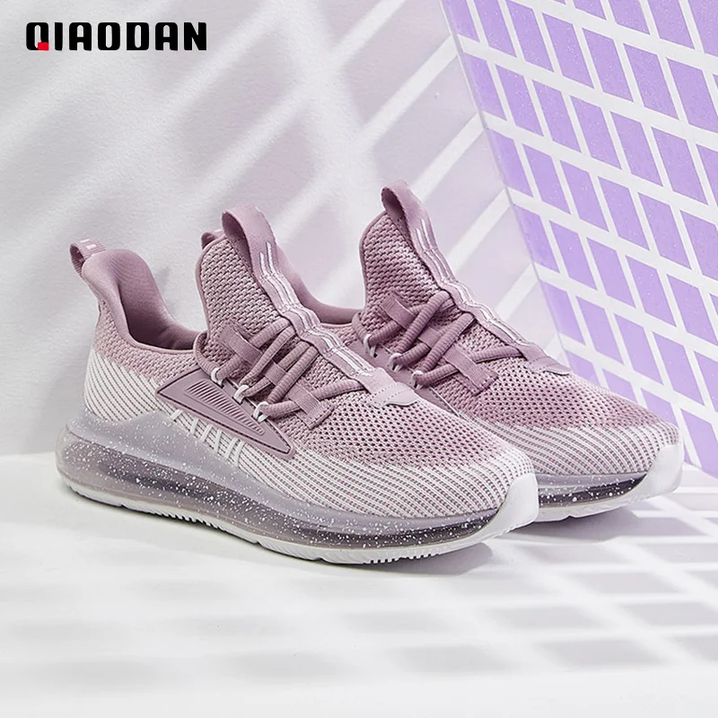 QIAODAN Running Shoes For Women 2023 Lightweight Breathable Casual Shoes Fashion Outdoor Sports Shoes Female Sneakers XM26200201