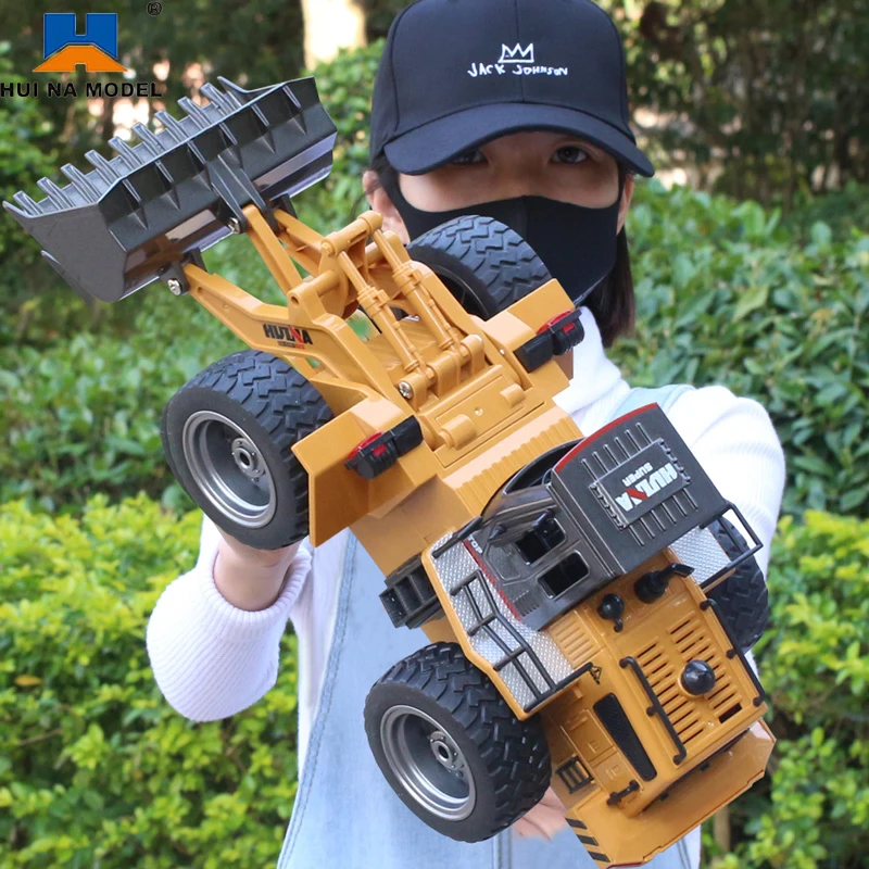 Enlarge Huina 1520 1:18 RC Tractor Shovel Toy Rc Forklift Truck Engineering Car Toy Toys for Children Boy Toys Bulldozer Tractor Model