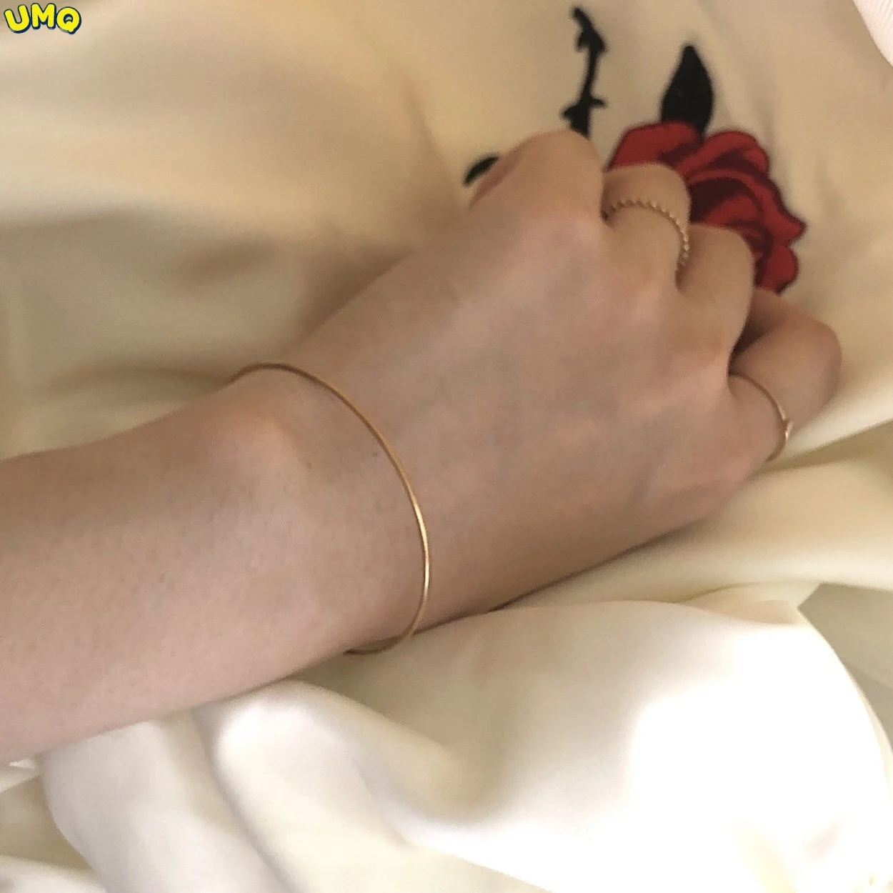 

Браслет из серебра 999 пробы с имитацией древнего французского наследия