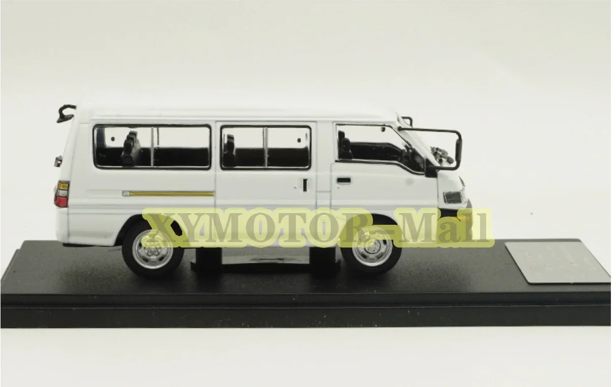 Модель автомобиля Mitsubishi MC & Sunyork Delica