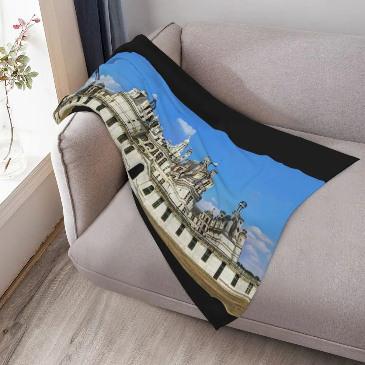Фото Плед Chateau de Chambord 01, уютное одеяло для путешествий, подходит для самолета и поезда №3