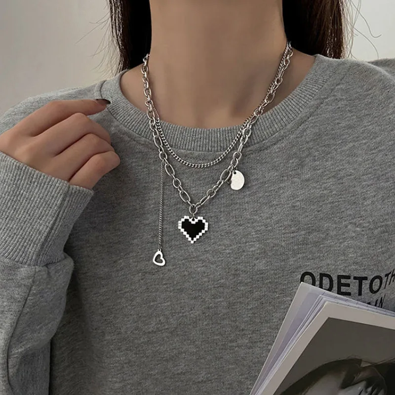 

Pixel Heart Pendant Necklace for Women Hip Hop Clavicle Chain Layered Necklaces Female 2022 Fashion Jewelry Simple New
