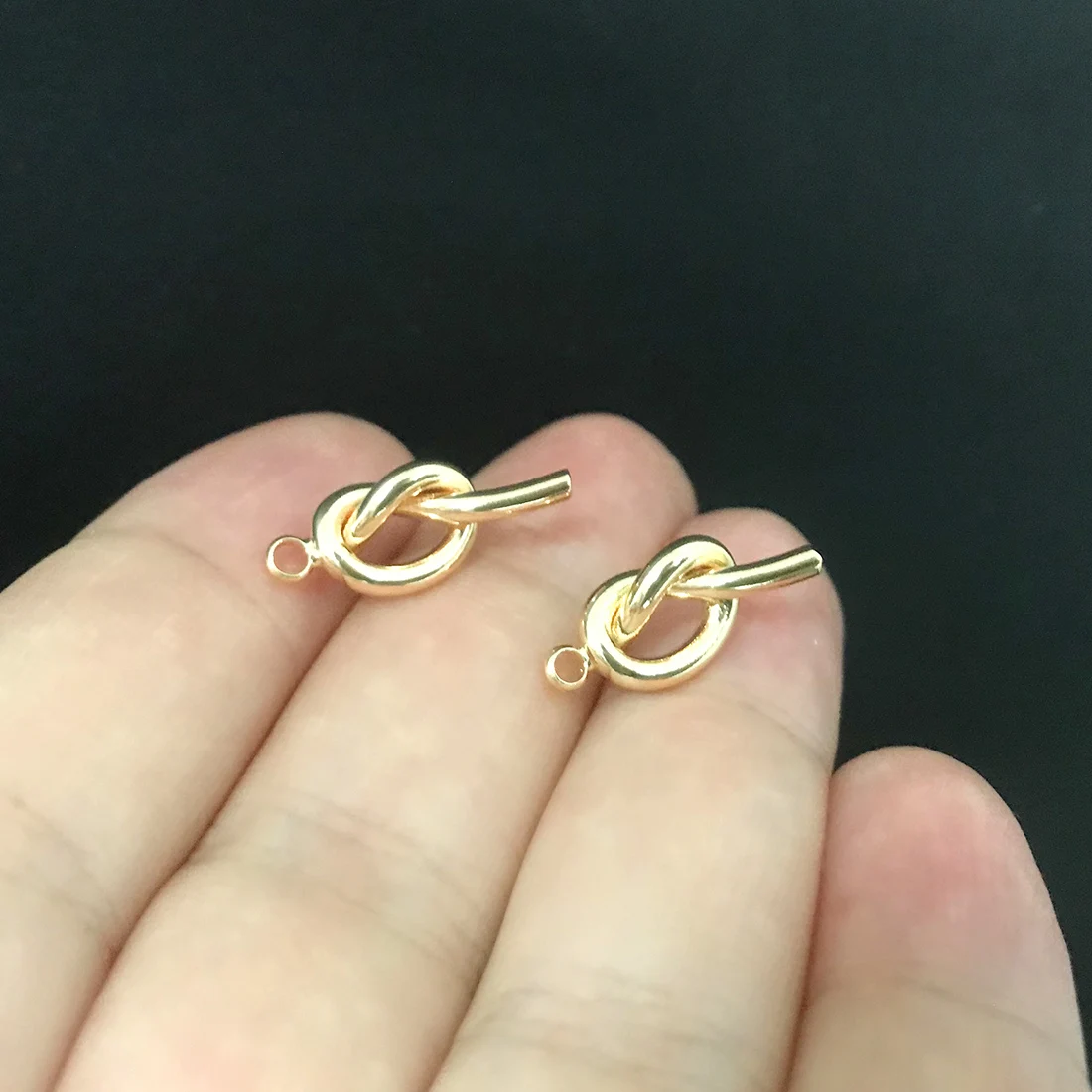 New Original Wild Earrings S925 Silver Pin Ear Stud Female Simple Ins Network Red Personality Earrings Earring Making Supplies images - 6