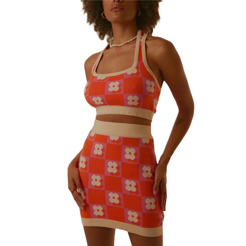 

Женский трикотажный комплект из двух предметов, топ контрастных цветов с цветочным принтом на бретелях и мини-юбка 1920-х годов