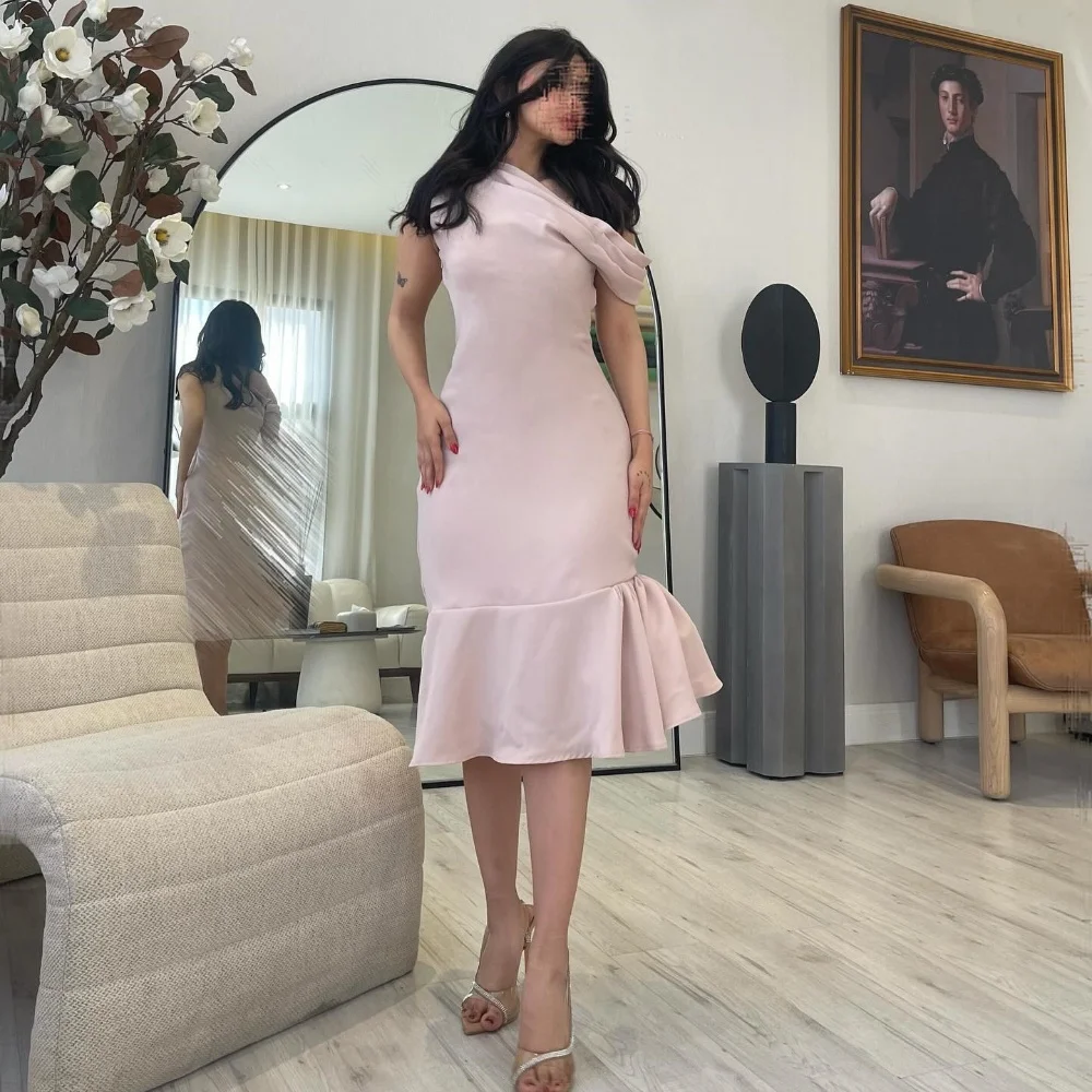 Простые современные стильные трикотажные плиссированные платья трапециевидной