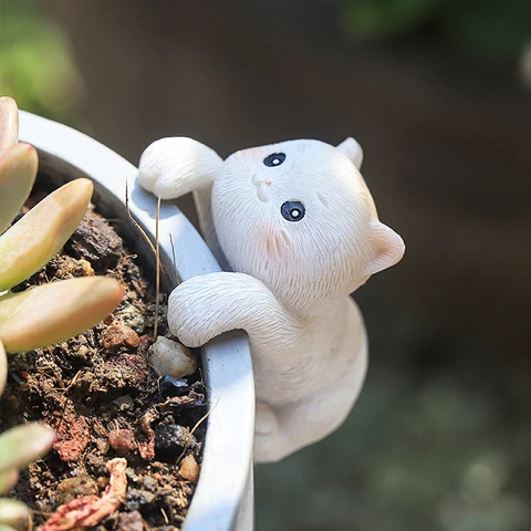 Смоляные фигурки кошек для цветов