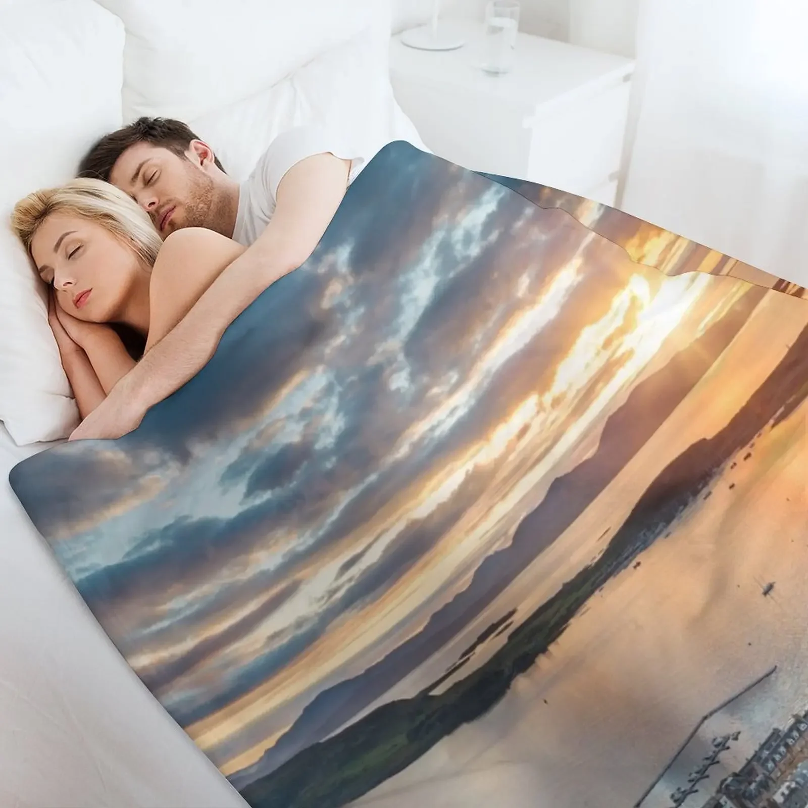 Фланелевое одеяло Sunset over beautiful Oban Scotland - Scottish Landscape Photography