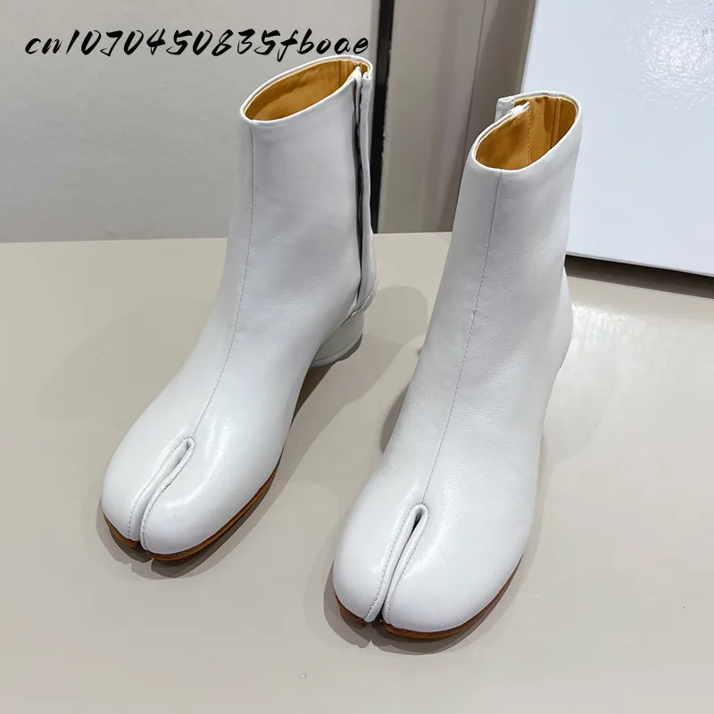 

2022 Tabi Split-toe Women Boots cream-colored Leather Buckle Chunky Block Heels Booties Botas Feminina Shoes Woman Luxury