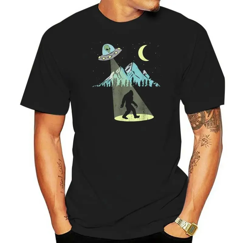 

Bigfoot UFO Abduction Moon & Mountain Alien Vintage Graphic T-Shirt