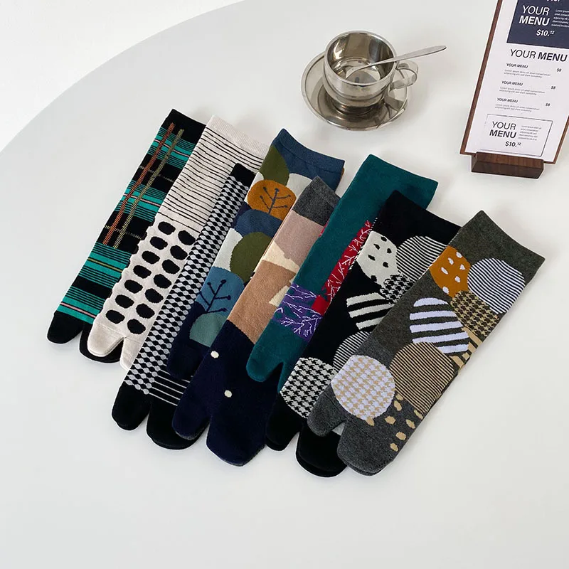 

Flip-flops socks women's personality two-finger socks split toes Japanese clogs shoes in the tube cotton socks