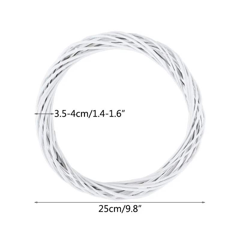 

Рождественский венок из бамбука