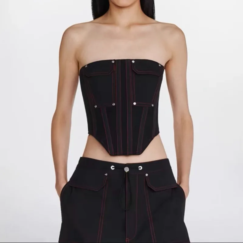 Женский комплект из топа без рукавов и юбки на завязках