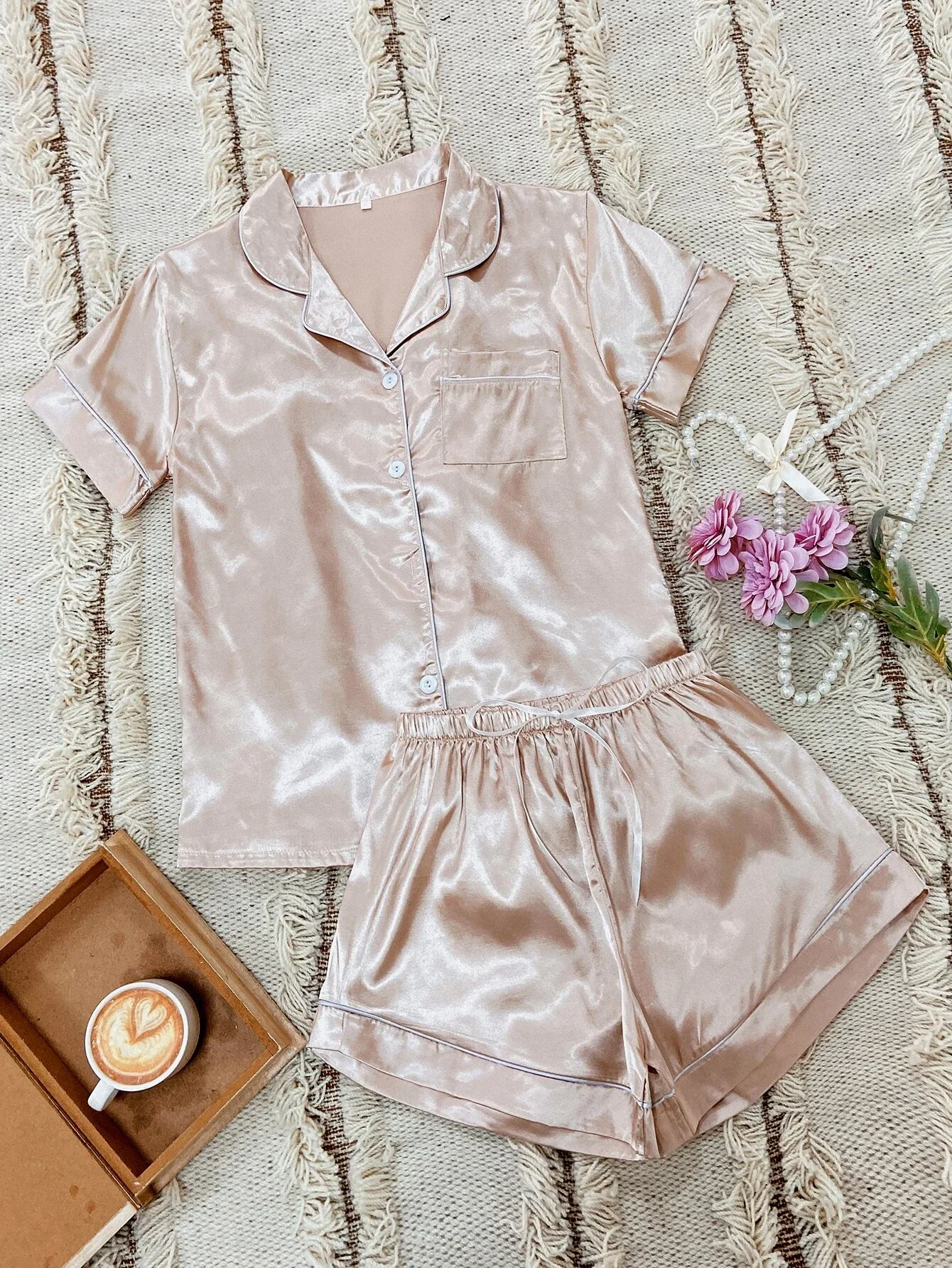 

Contrast Piping Satin Blouse & Shorts Set