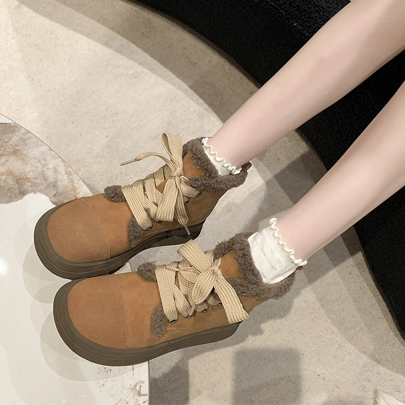 

Женские теплые ботинки челси на плоской подошве, замшевые зимние ботинки на платформе, со шнуровкой, модная обувь с коротким плюшем, 2024