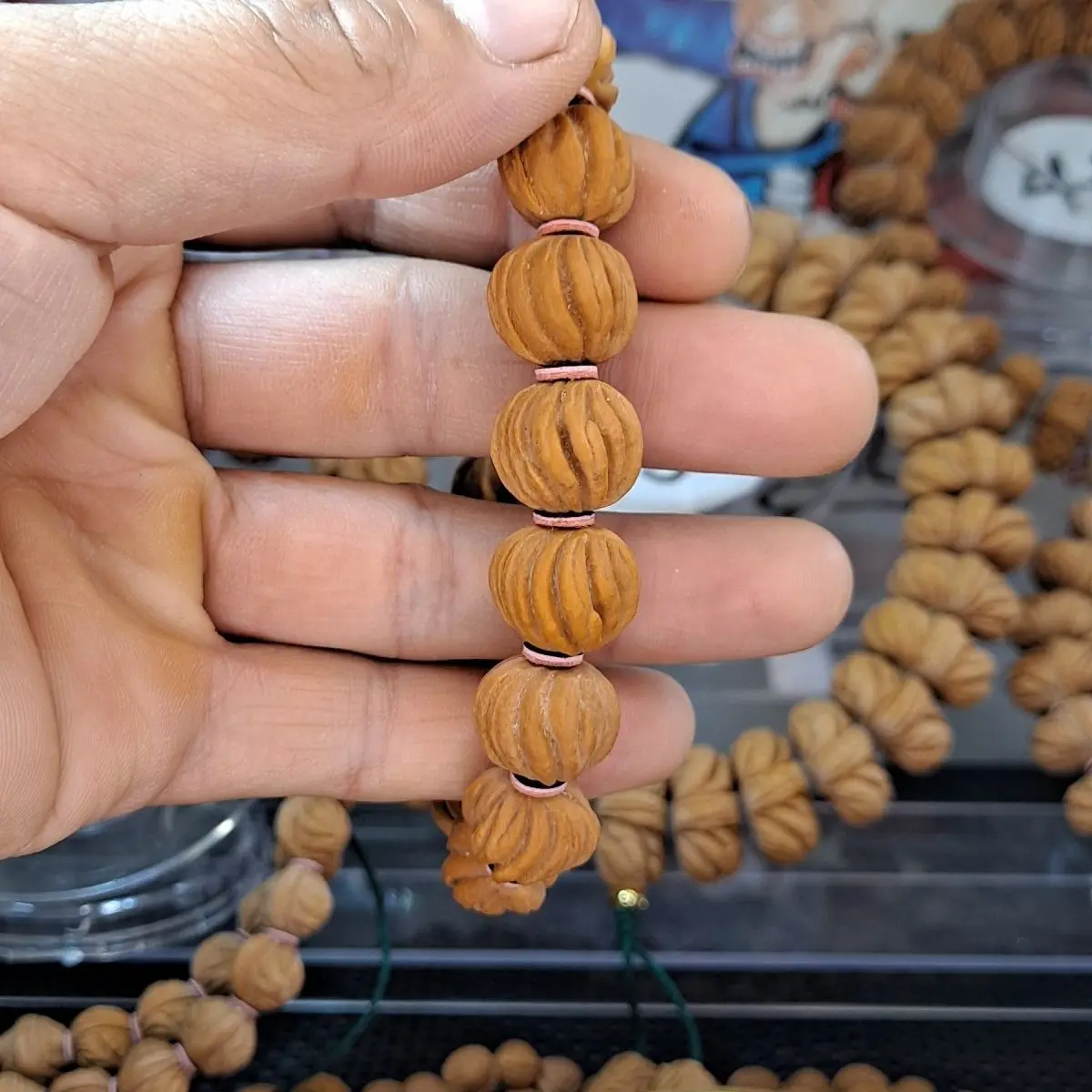 

Рука Будды SNQPBuddha с восемью сухожилиями и направлениями к богатству дикая персиковая струна узор дракона