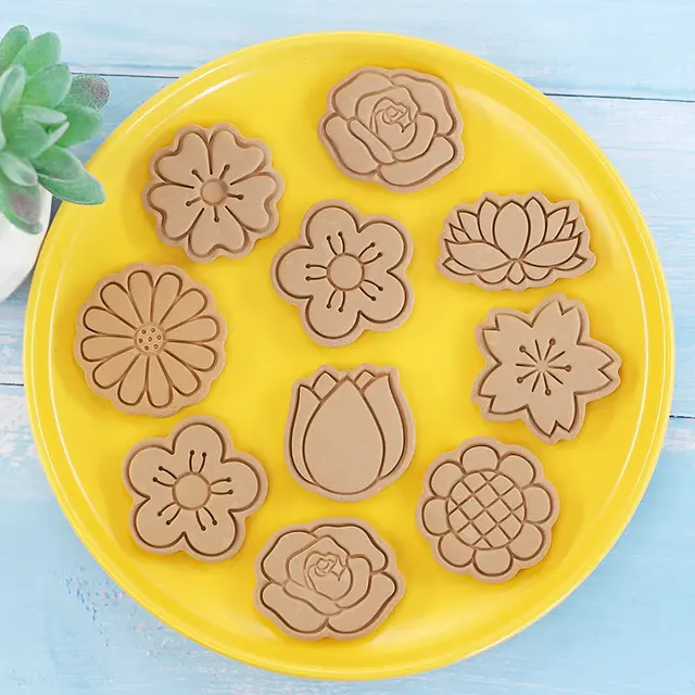 Flower Shape Cookie Cutters 3D Plastic Biscuit Mold Stamp 4