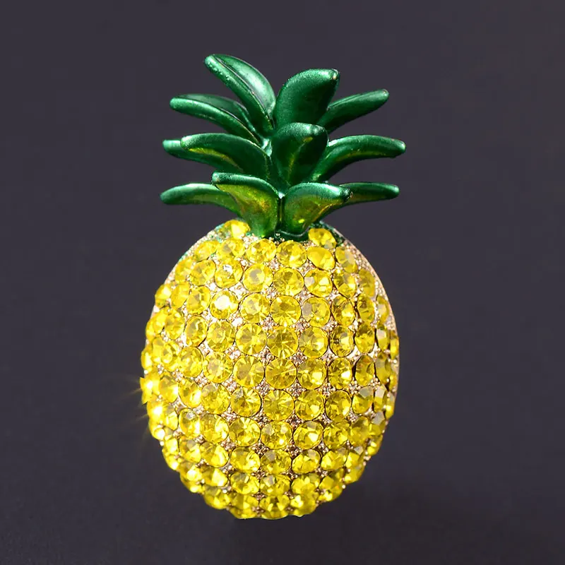 

High-end ladies brooch cute pineapple corsage coat accessories pin fixed button clothes lapel pin 2022 new wedding party gift
