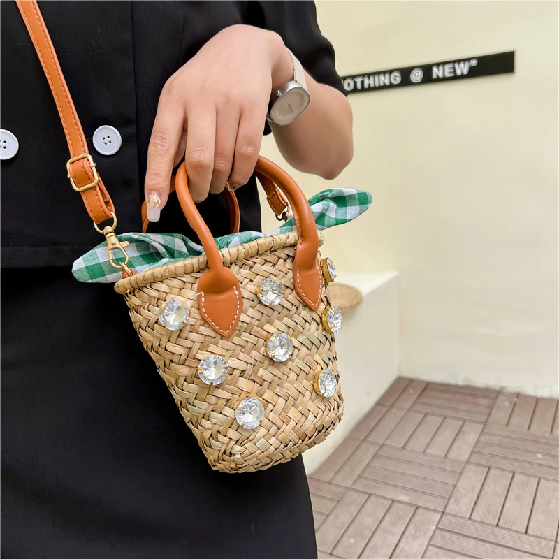 Fashion Braided Handbags 2022 New Women's Bags Seaside Beach Bags Diamond Messenger Bags Women's Wallets and Lipstick Bags