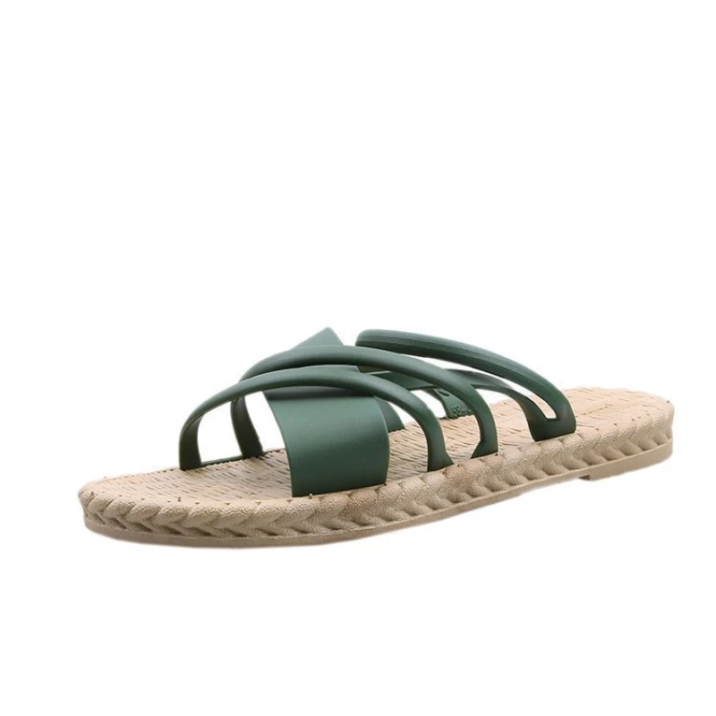 Summer New Outdoor Flat Beach Shoes Low Heel Hot Sale Student Casual Ladies Slippers Ladies Flat Sandals