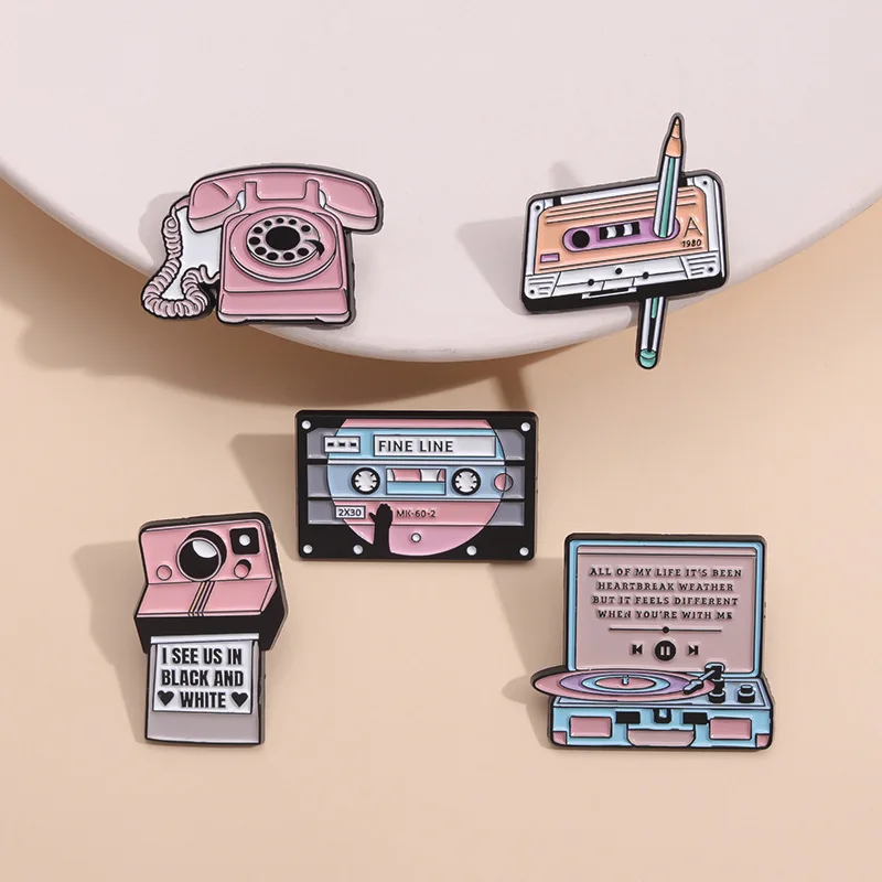 Fashion Metal Brooch Badge Jewelry