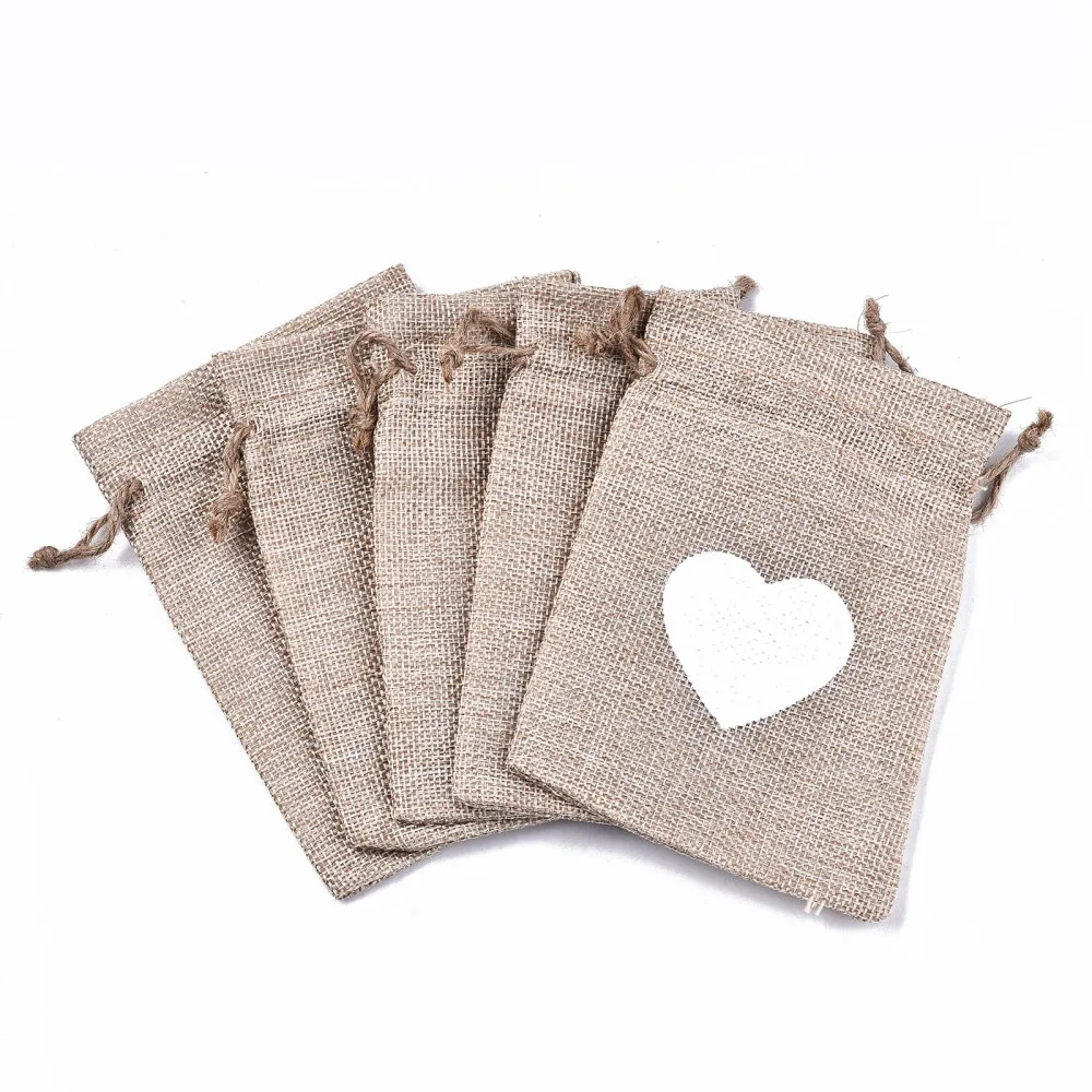 100pcs 14x10cm Burlap Gift Packing Pouches Drawstring Bags with Heart Pattern For Candy Present Jewelry Wrapping Pouches
