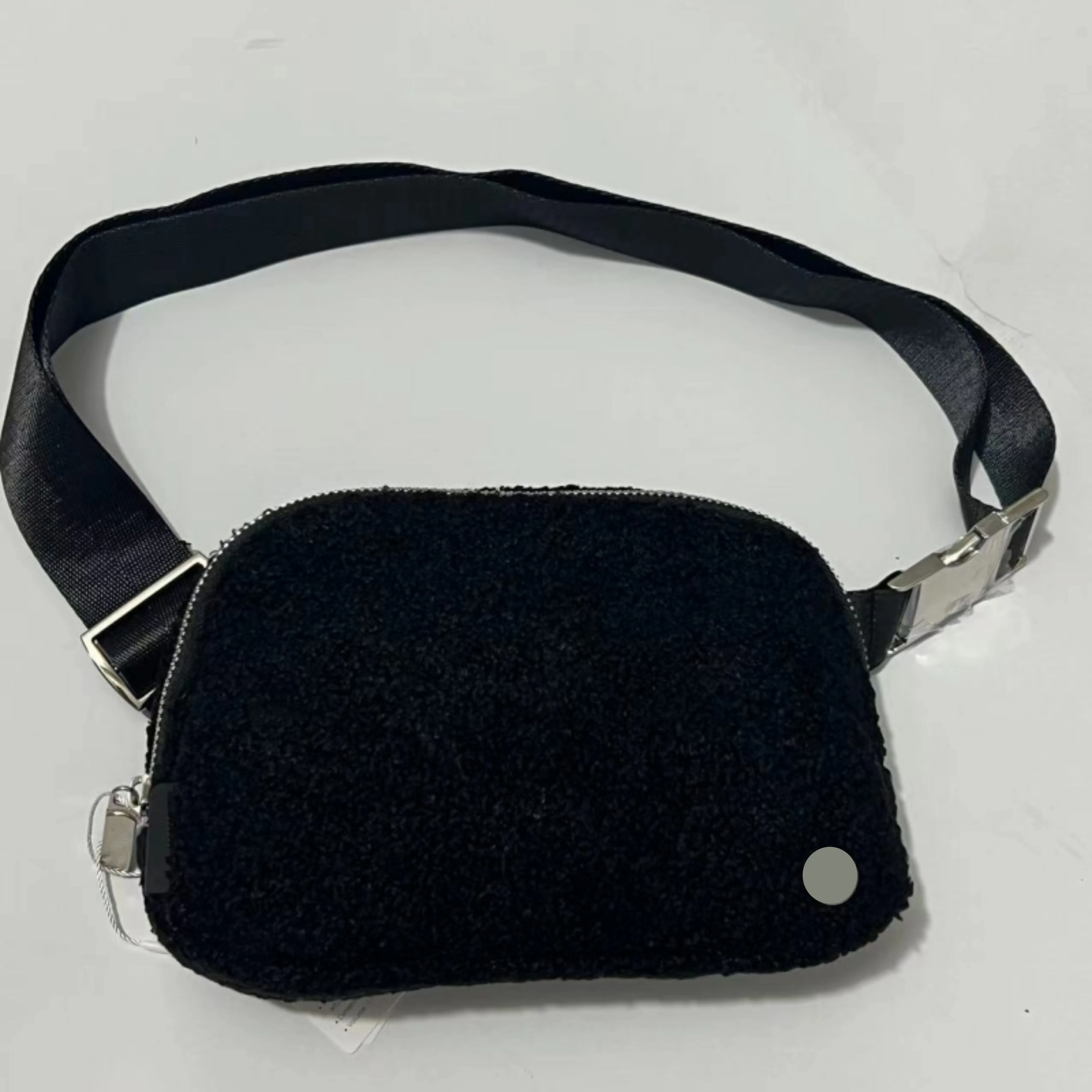 NWT Luluwomen Everywhere Belt Bag 1L Fleece Fashion Plush Crossbody Bag Gym Girl Waistpack Sports Running Fitness Crossbody Bag