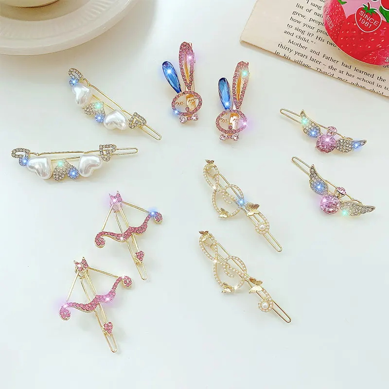 

Crystal Slingshot Duckbill Clip Hair Accessories for Women
