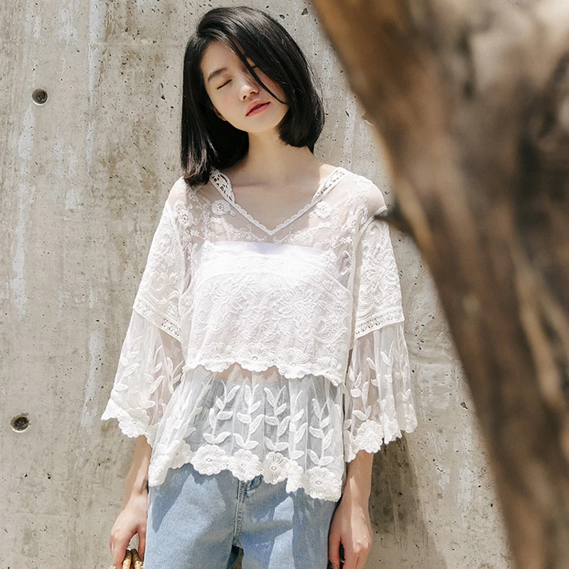 

Женская шифоновая блузка с цветочной вышивкой, белая кружевная блузка свободного покроя с V-образным вырезом, повседневный топ для лета, 176 г