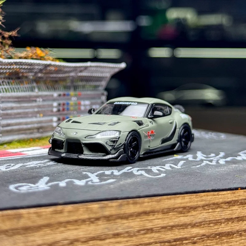 Фото INNO 1:64 TOYOTA SUPRA A90 DARWIN PRO, миниатюрная модель автомобиля из литого под давлением сплава, декоративный предмет для взрослых, новинка в наличии. №2
