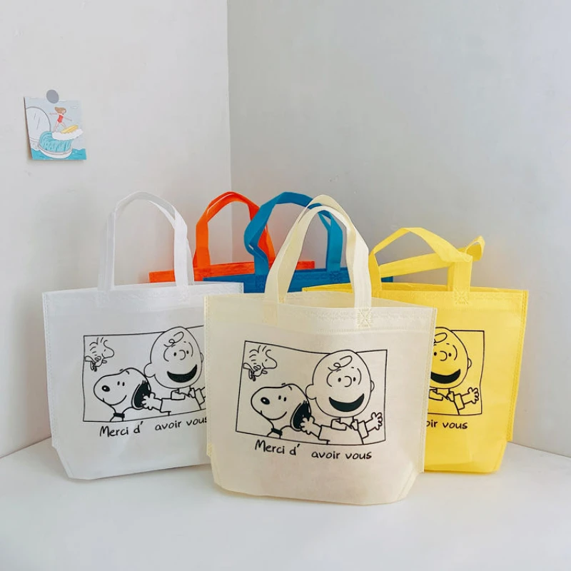 

5 Packs! Home Ins Style Snoopy Non-Woven Handbag Portable Folding Environmentally Friendly Shopping Bag Large Capacity PaperBags