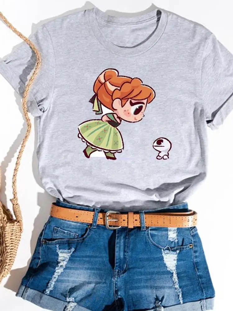 

Футболка женская с рисунком снеговика, акварелью и принтом