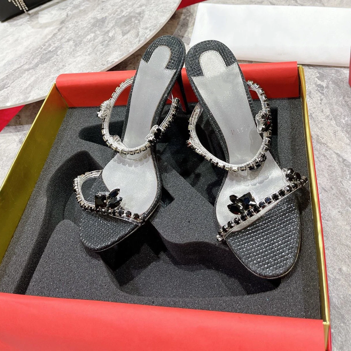 

Top Quality Red Sole Womens High Heels 0-10cm Shoes Luxury Fashion Ladies Crystal Sandals Classic Retro Designer High Heel 1112