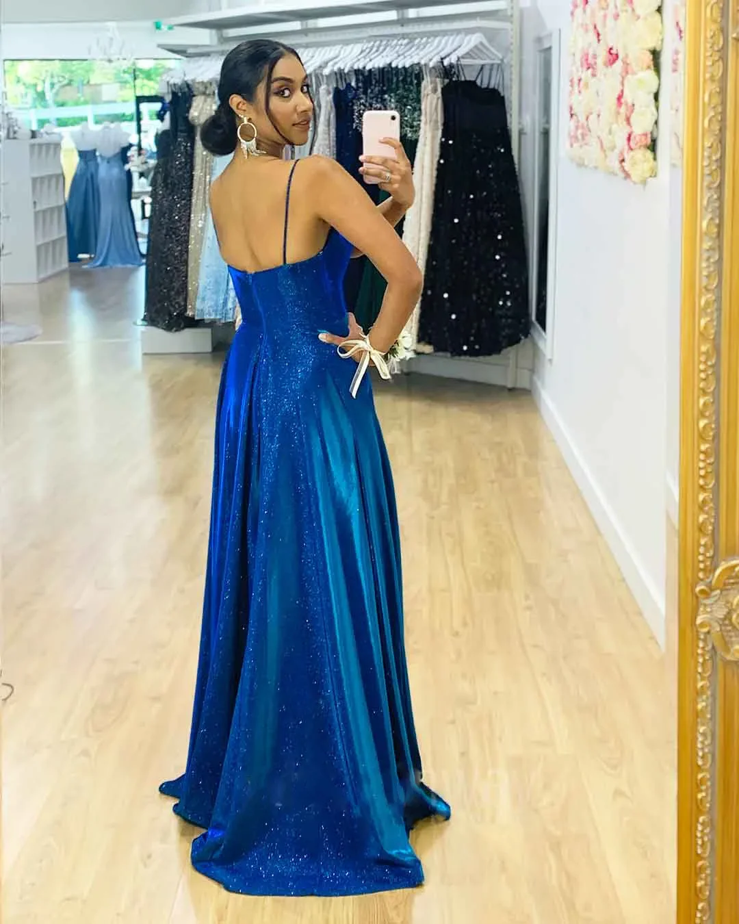 Женское атласное платье до пола красное блестящее вечернее для выпускного