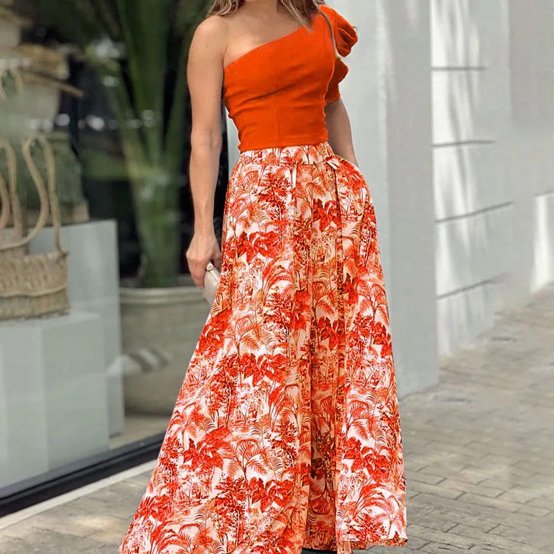 

2022 Summer New Elegant Temperament One-shoulder Sleeve Printing Large Swing Skirt Two-piece Women