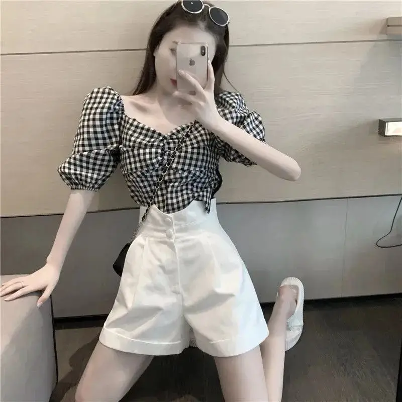 

Women 2022 Summer 2 Pieces Sets Female Retro Plaid Short Sleeve Blouses Top + Wide Leg Shorts Ladies Work Wear Fashion Suits I41