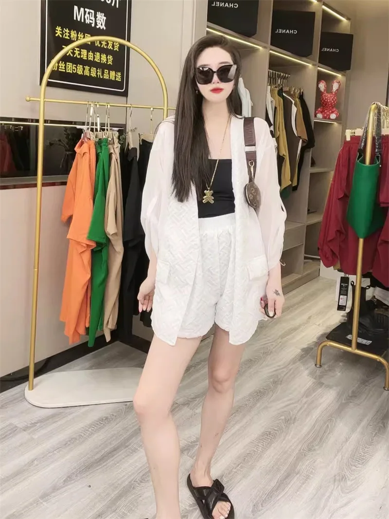 Женский костюм из двух предметов элегантный тканый с защитой от солнца и шортами