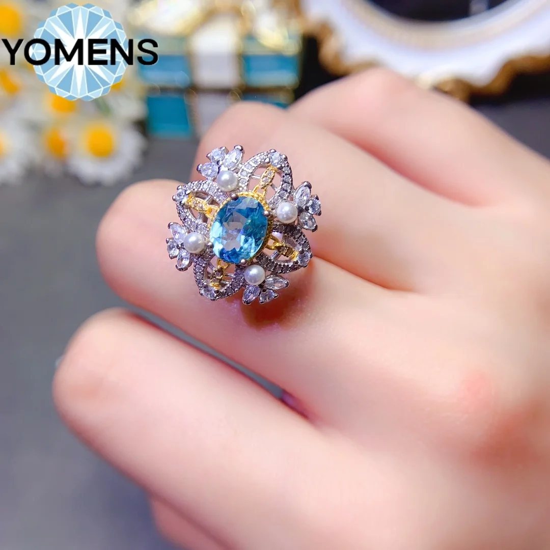 Женское кольцо из серебра 925 пробы с топазом