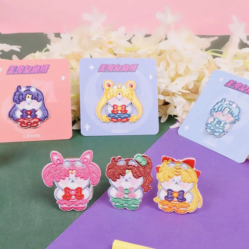 

Sailor moon character Tsukino Usagi makeup embroidery self-adhesive embroidered patch Clothes diy