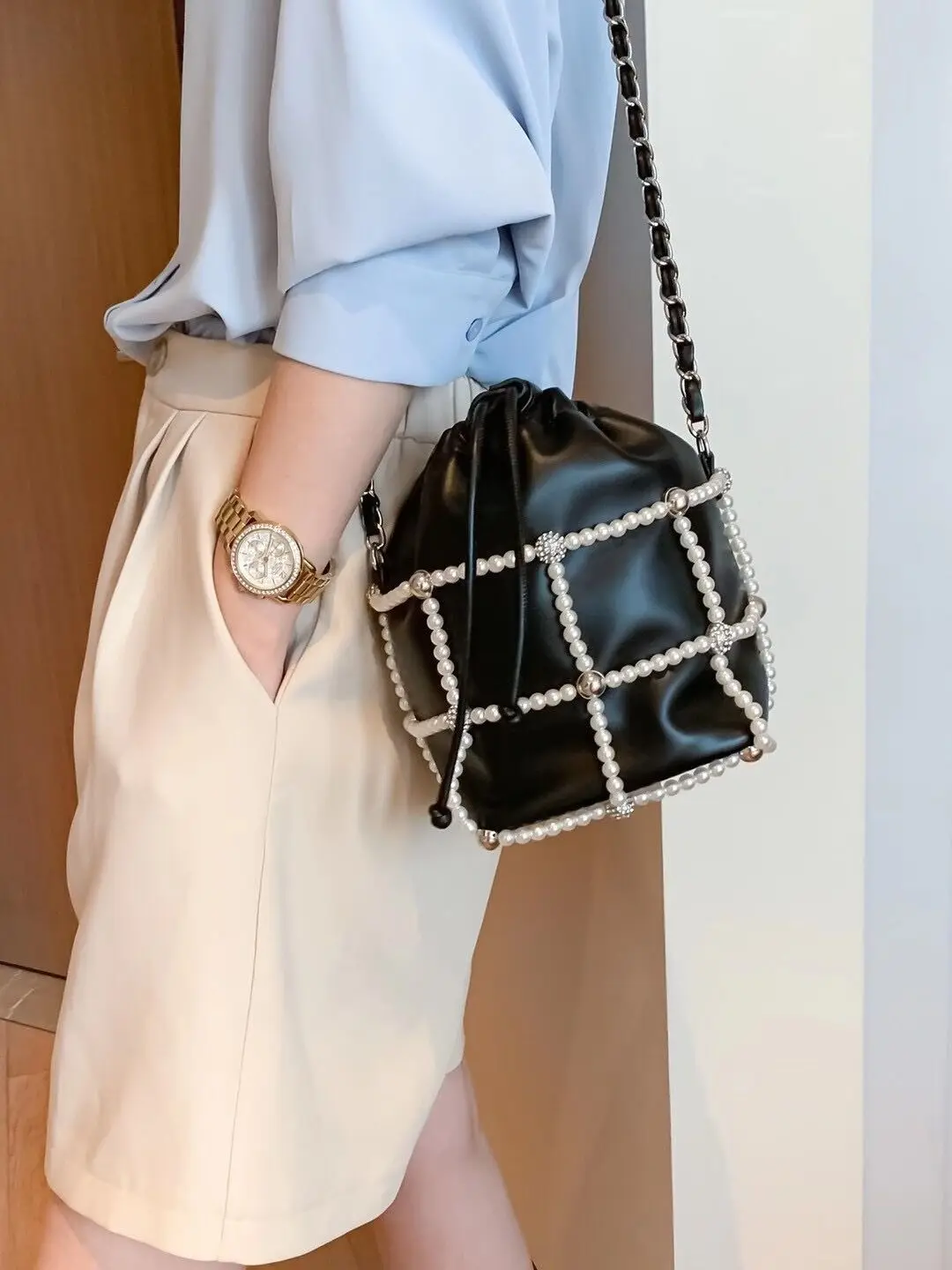 

Women's Bag 2022 New Autumn and Winter Fashion All-Matching Pearl Chain Shoulder Crossbody Super Soft Bucket Bag