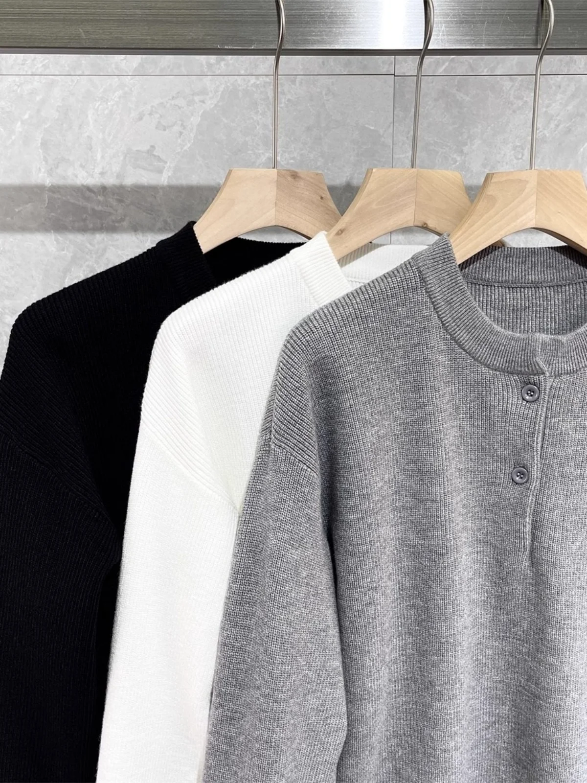 Autumn and Winter Thick Henley Collar Knit Sweater Men's High-Grade Korean Sle Simple Solid All-Match Bottoming Shirt Fashion