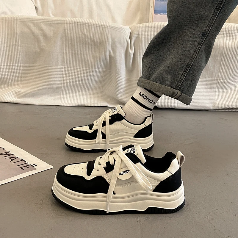 Универсальная повседневная женская обувь на танкетке 2024 сабо платформе